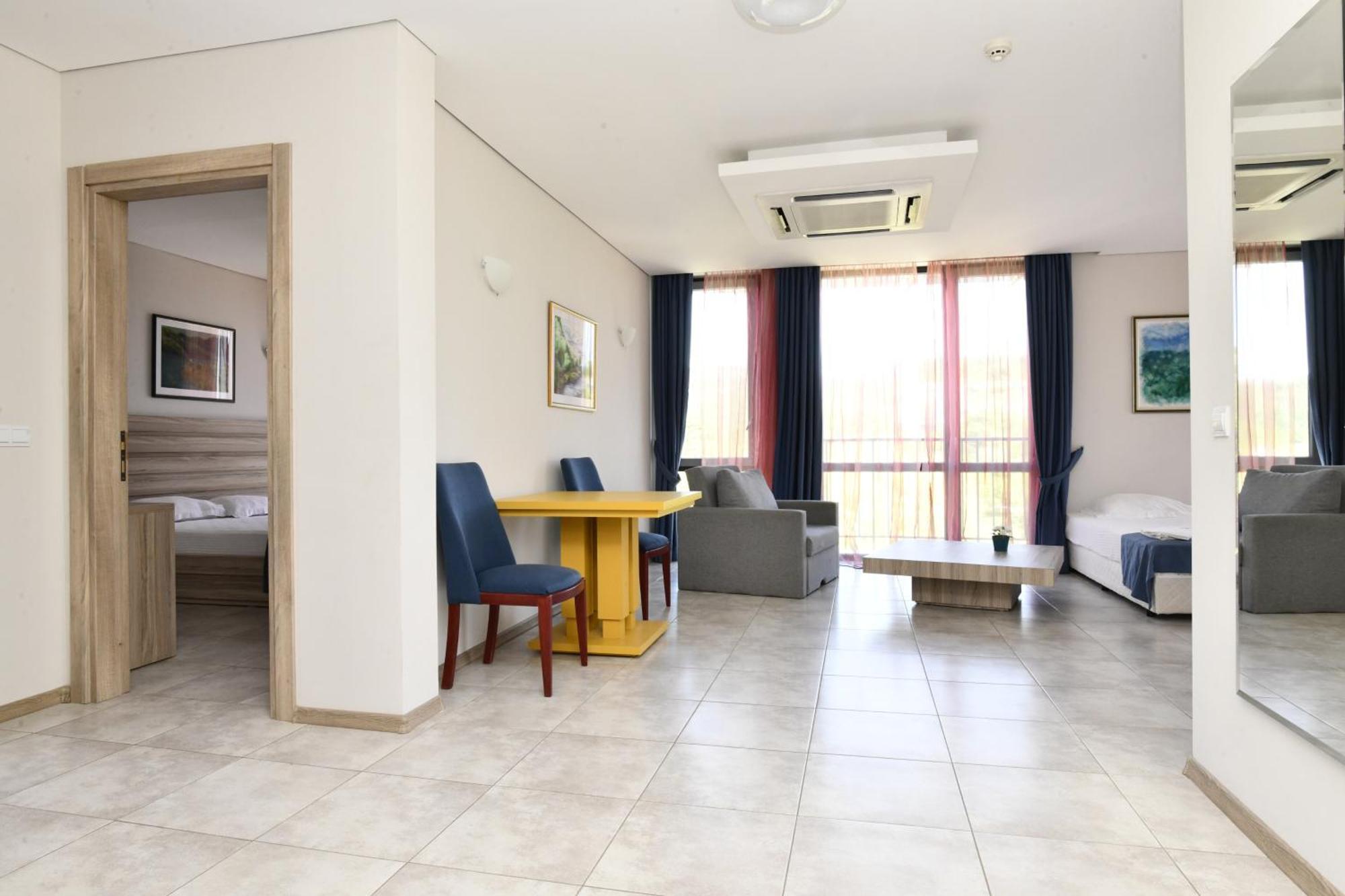 Complex Perpera Hotell Stambolovo Exteriör bild
